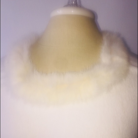 Large Bette Sung fur collar top holiday - Picture 3 of 6